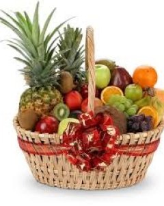 10 items Fruity basket
