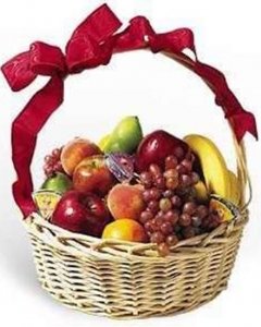 11 items fruits basket